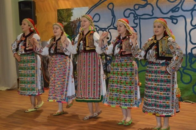 Read more about the article FESTIVALUL- CONCURS DE COREORGRAFIE ,,HORA”- FESTIVAL DE PROMOVARE A DANSULUI POPULAR ȘI A TRADIȚIILOR CULTURII RURALE