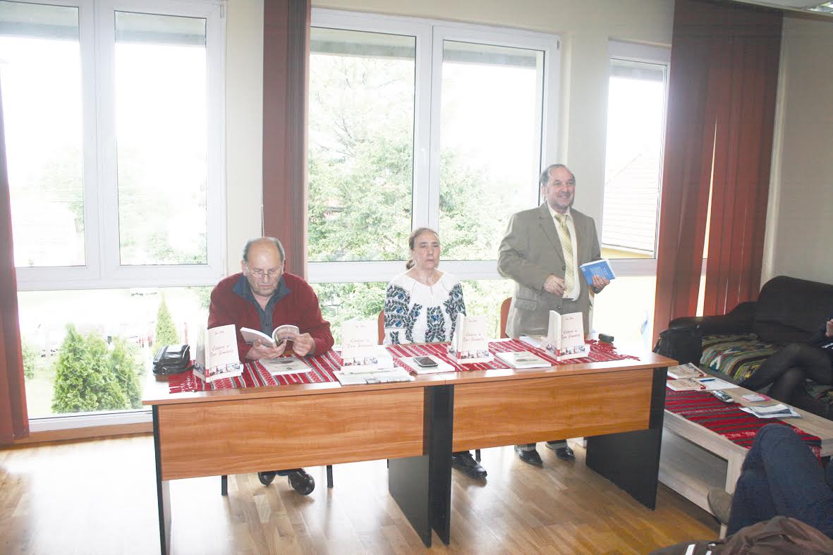 Read more about the article DINU BARBU ȘI-A LANSAT LA DUDEȘTII NOI CEA DE-A PATRA EDIȚIE A VOLUMULUI „CĂLĂTORIE ÎN ȚARA ROMÂNILOR”