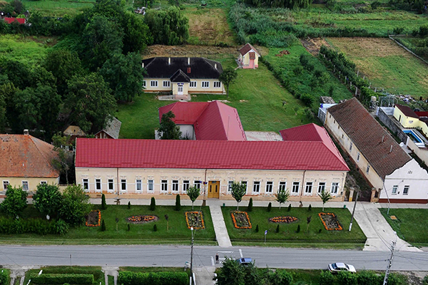 dudestii-noi-scoala-comunala