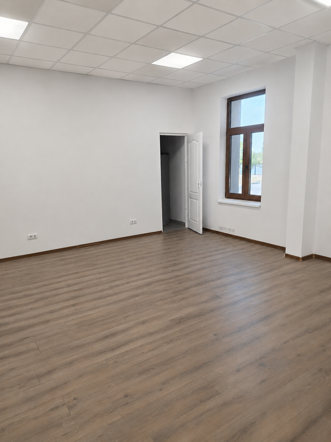 Birou renovat în sediul Primăriei Dudeștii Noi